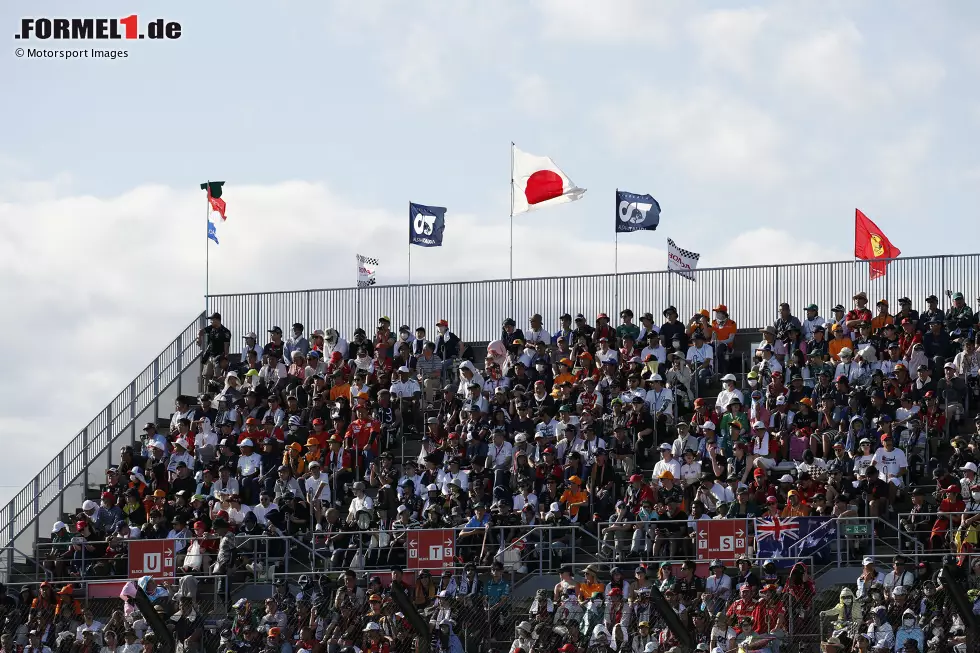 Foto zur News: Fans in Suzuka