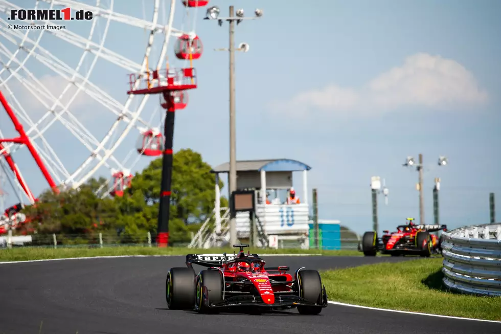 Foto zur News: Charles Leclerc (Ferrari) und Carlos Sainz (Ferrari)