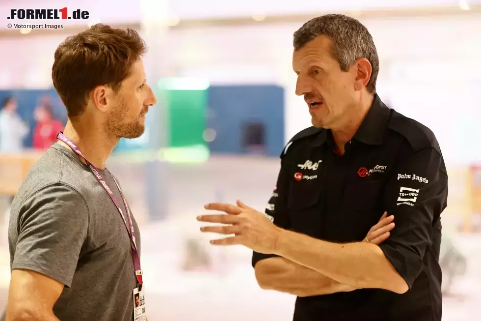 Foto zur News: Romain Grosjean mit Günther Steiner (Haas)