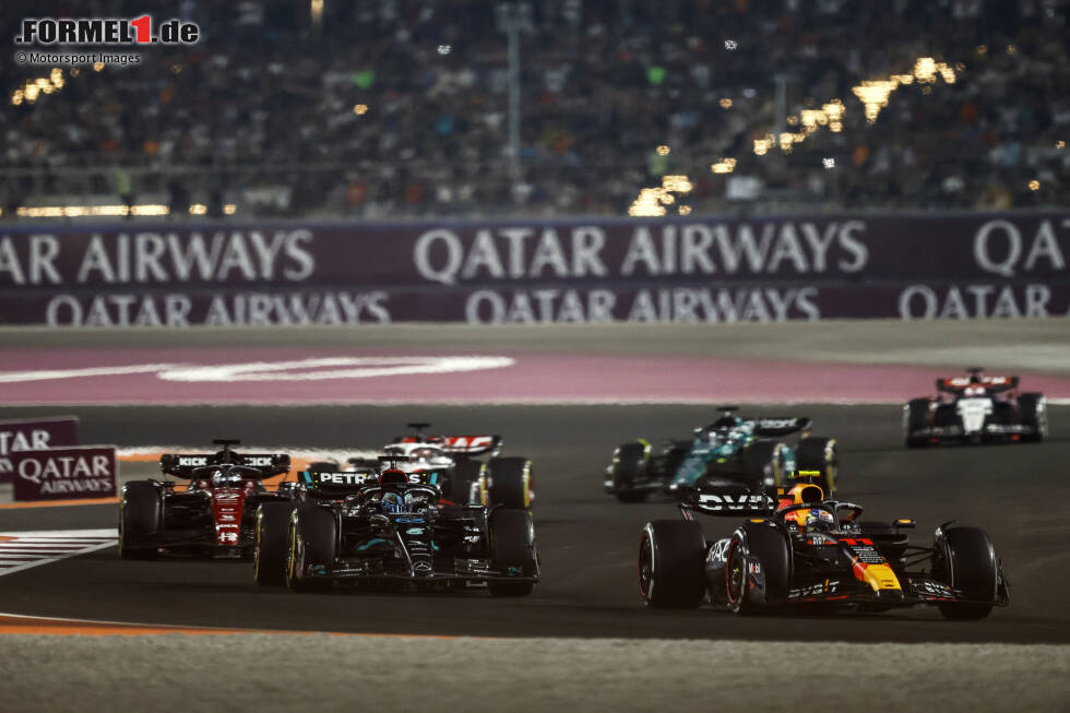 Foto zur News: Sergio Perez (Red Bull), George Russell (Mercedes) und Valtteri Bottas (Alfa Romeo)