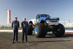 Foto zur News: Alexander Albon (Williams) und Logan Sargeant (Williams)