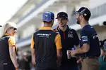 Foto zur News: Max Verstappen (Red Bull), Lando Norris (McLaren) und Daniel Ricciardo