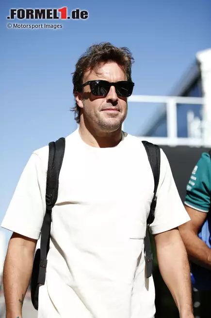 Foto zur News: Fernando Alonso (Aston Martin)