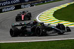 Foto zur News: Lewis Hamilton (Mercedes) und Valtteri Bottas (Alfa Romeo)