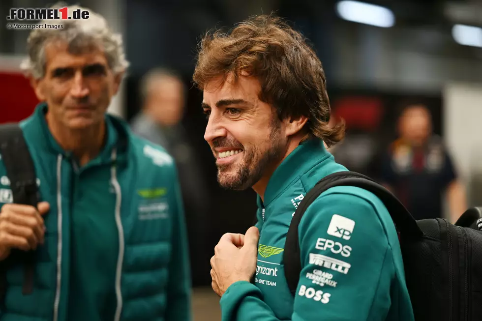 Foto zur News: Fernando Alonso (Aston Martin)