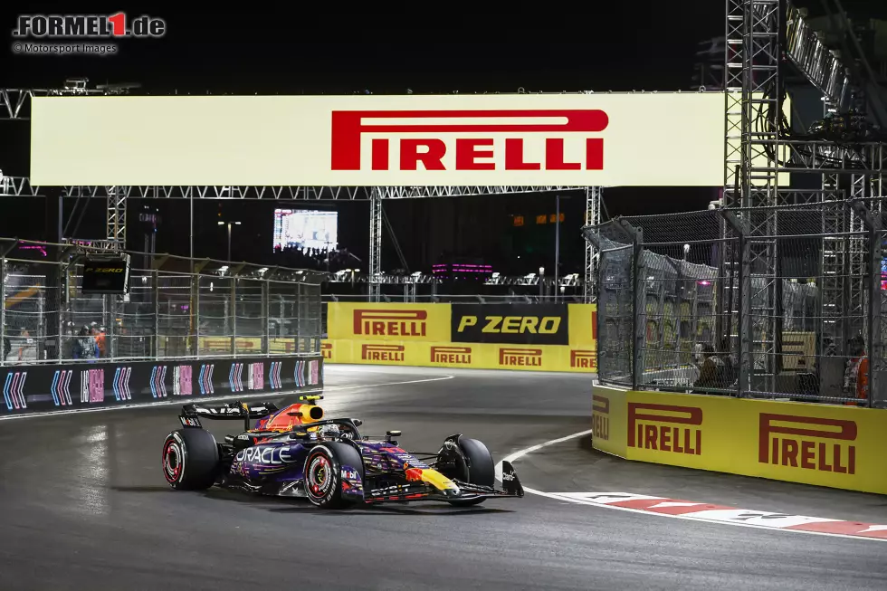 Foto zur News: Sergio Perez (Red Bull)