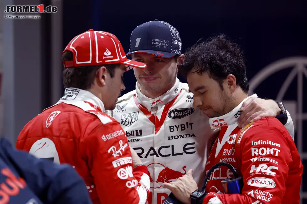 Foto zur News: Charles Leclerc (Ferrari), Max Verstappen (Red Bull) und Sergio Perez (Red Bull)