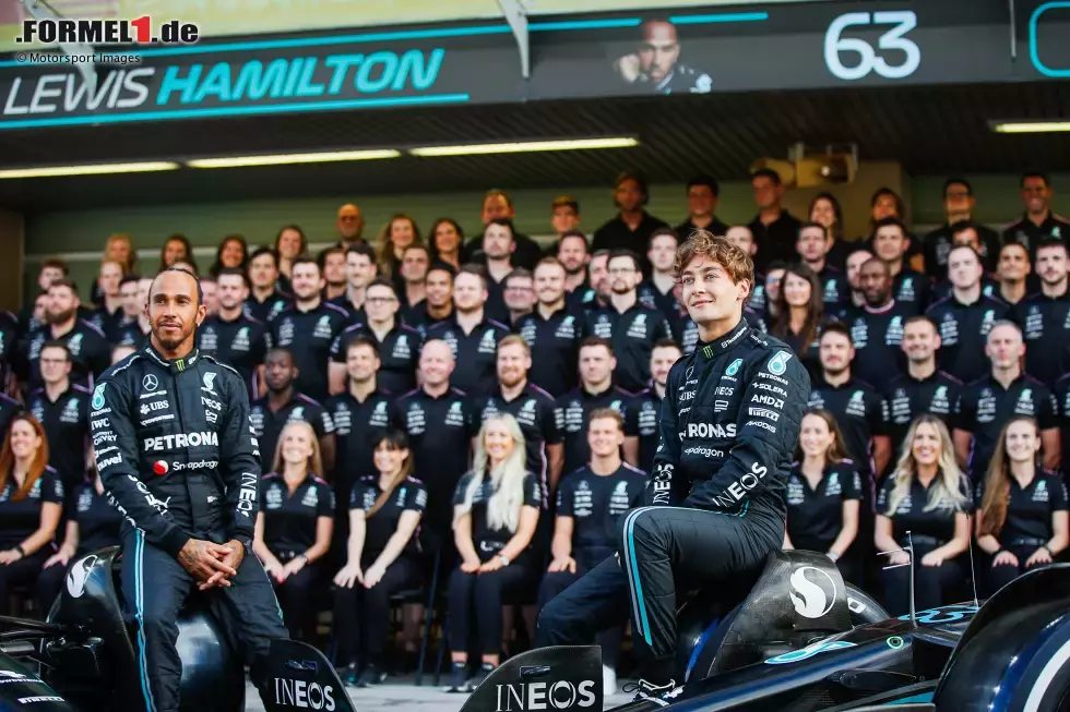 Foto zur News: Lewis Hamilton (Mercedes) und George Russell (Mercedes)