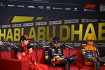 Foto zur News: Charles Leclerc (Ferrari), Max Verstappen (Red Bull) und Oscar Piastri (McLaren)