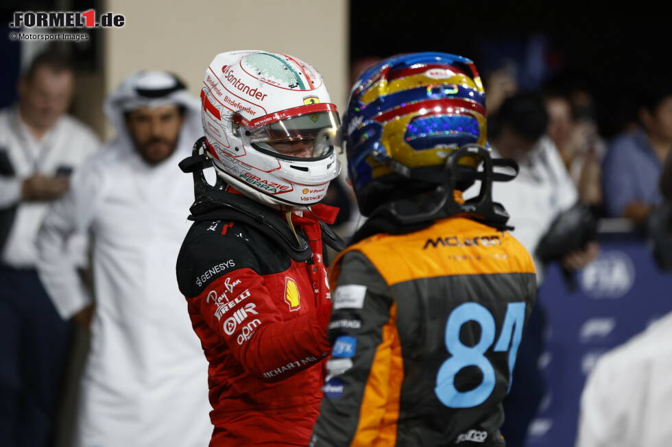 Foto zur News: Charles Leclerc (Ferrari) und Oscar Piastri (McLaren)