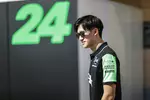 Foto zur News: Guanyu Zhou (Sauber)