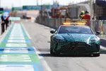 Foto zur News: Safety-Car von Aston Martin