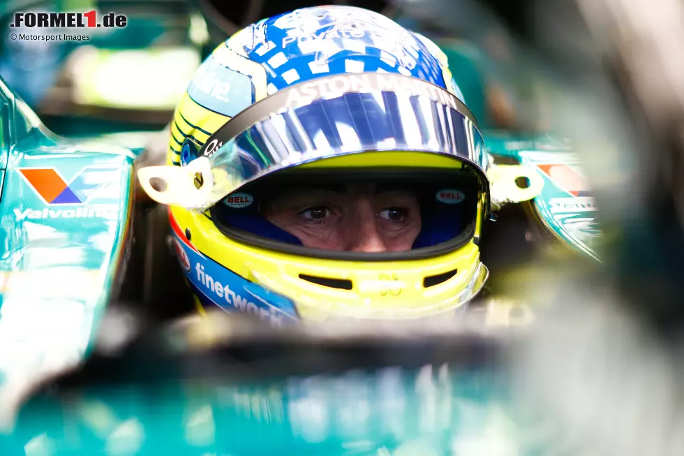 Foto zur News: Fernando Alonso (Aston Martin)