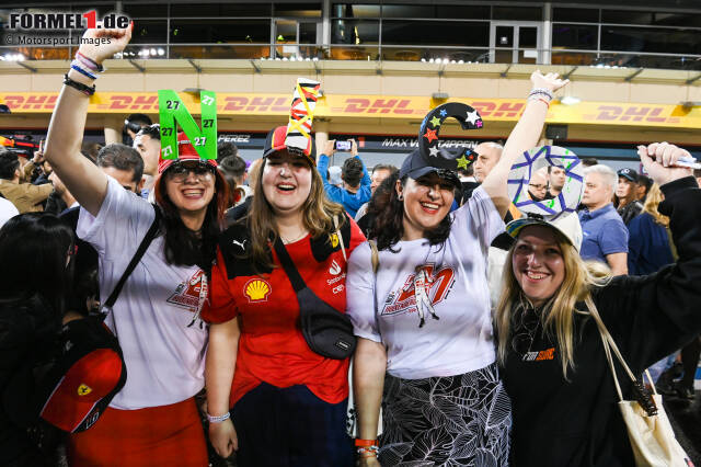 Foto zur News: Fans von Nico Hülkenberg (Haas)