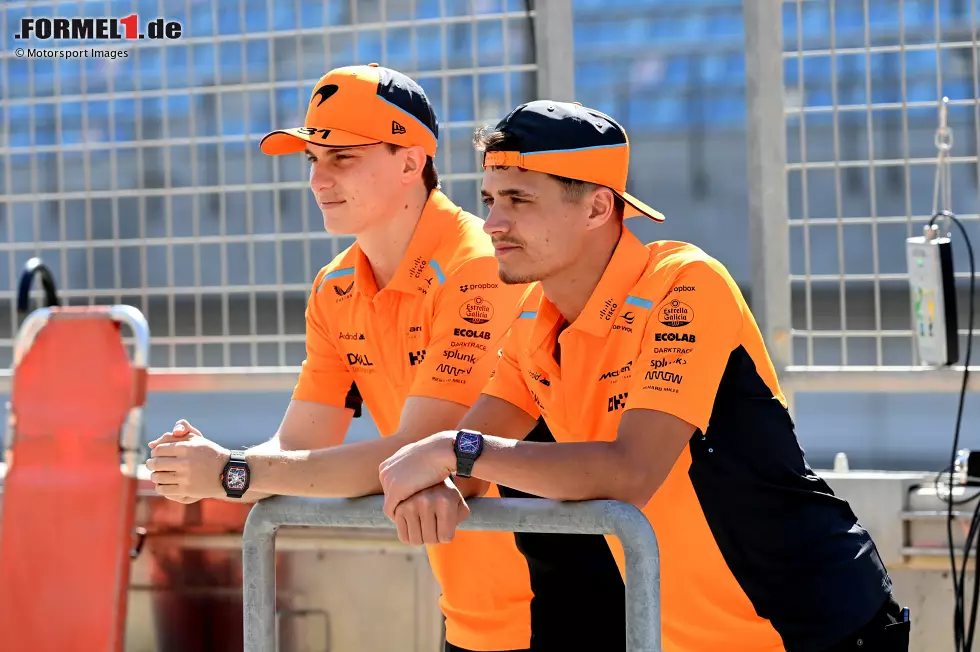 Foto zur News: Oscar Piastri (McLaren) und Lando Norris (McLaren)