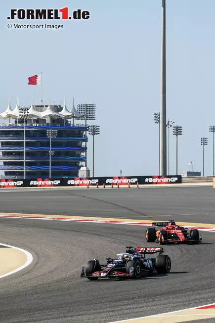 Foto zur News: Kevin Magnussen (Haas) und Charles Leclerc (Ferrari)