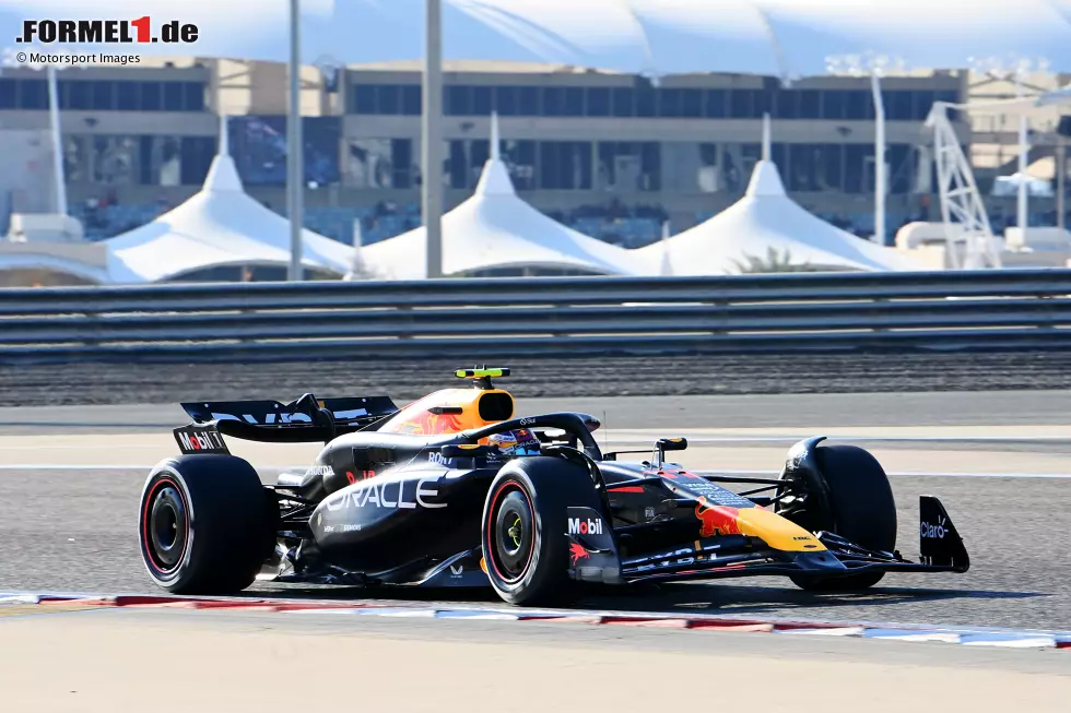 Foto zur News: Sergio Perez (Red Bull)