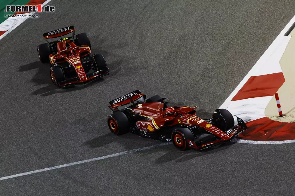 Foto zur News: Charles Leclerc (Ferrari) und Carlos Sainz (Ferrari)