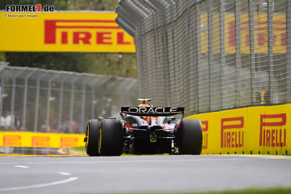 Foto zur News: Sergio Perez (Red Bull)