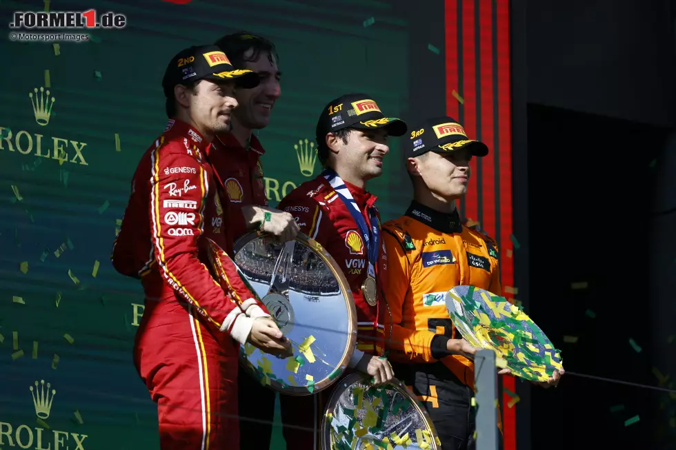 Foto zur News: Charles Leclerc (Ferrari), Carlos Sainz (Ferrari) und Lando Norris (McLaren)