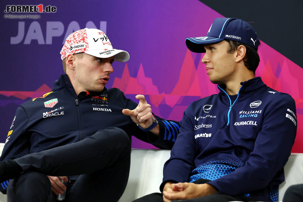 Foto zur News: Alexander Albon (Williams) und Max Verstappen (Red Bull)