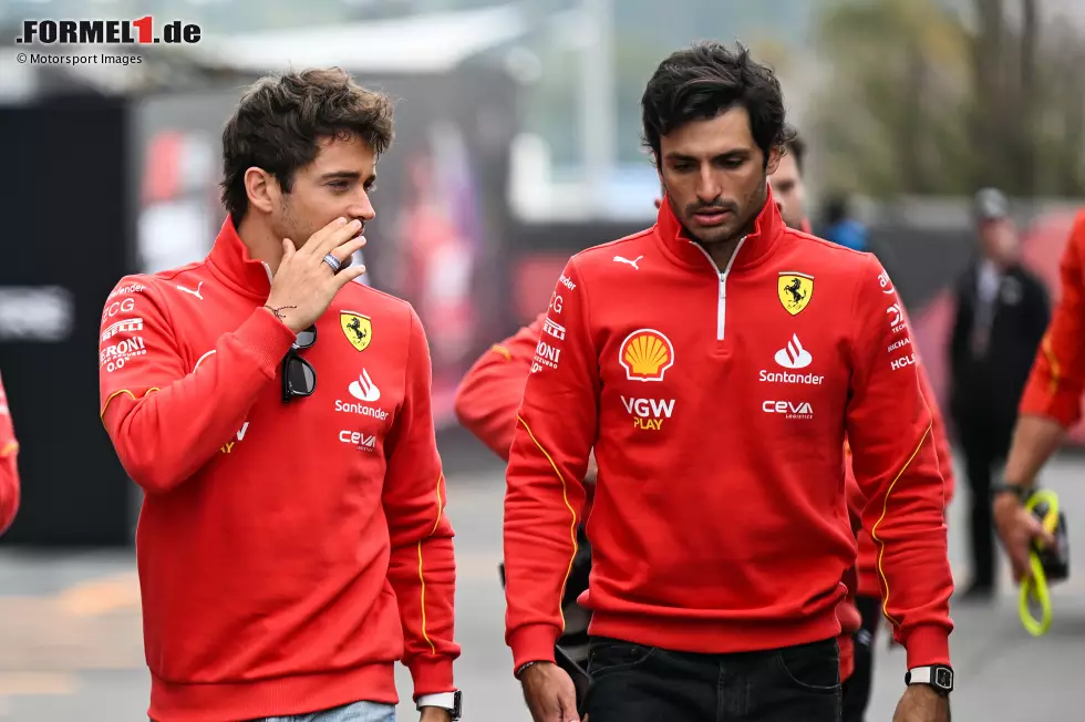 Foto zur News: Charles Leclerc (Ferrari) und Carlos Sainz (Ferrari)