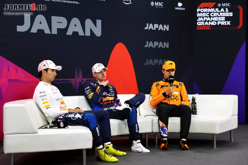 Foto zur News: Sergio Perez (Red Bull), Max Verstappen (Red Bull) und Lando Norris (McLaren)