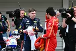 Foto zur News: Max Verstappen (Red Bull) und Carlos Sainz (Ferrari)