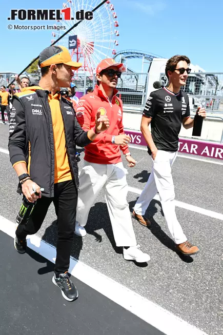 Foto zur News: Lando Norris (McLaren), Charles Leclerc (Ferrari) und George Russell (Mercedes)