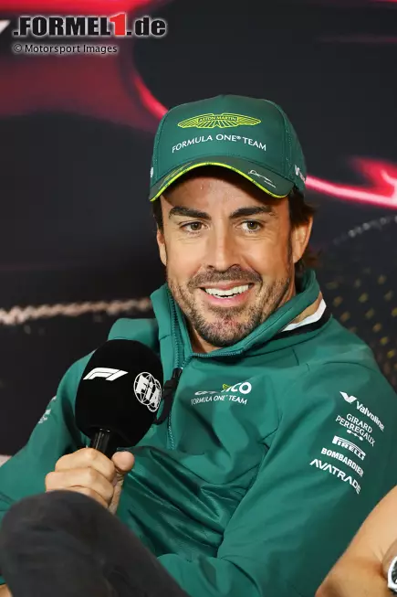 Foto zur News: Fernando Alonso (Aston Martin)