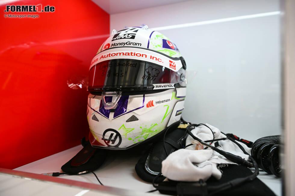 Foto zur News: Helm von Nico Hülkenberg (Haas)