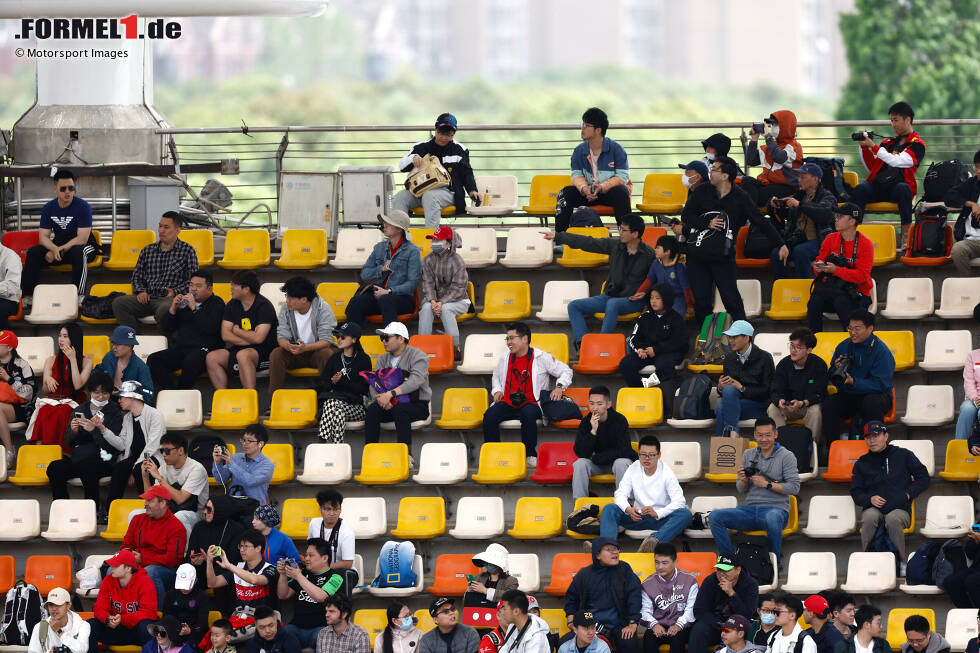 Foto zur News: Fans in Schanghai