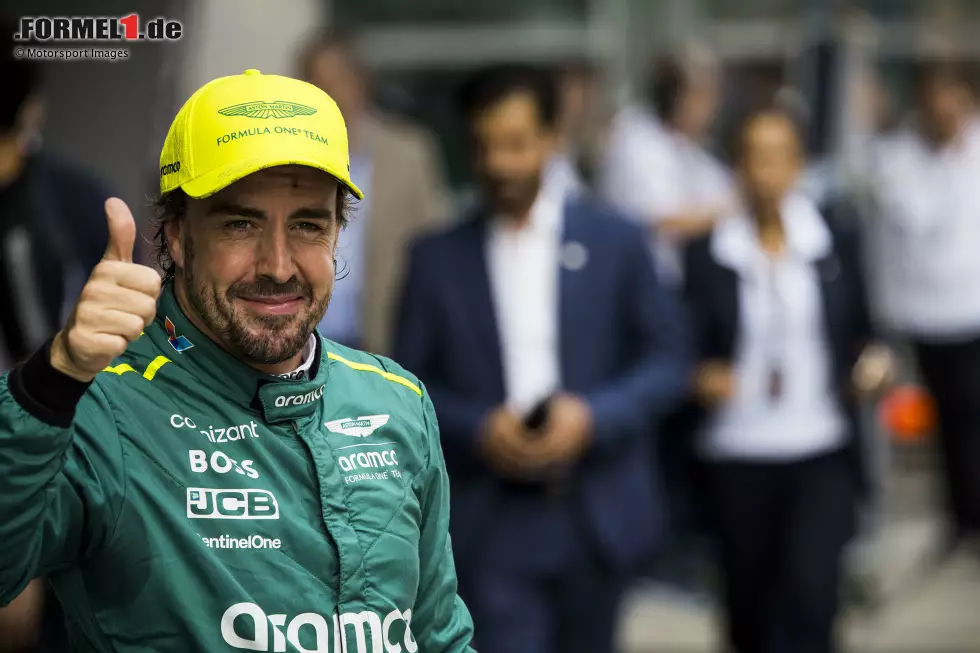 Foto zur News: Fernando Alonso (Aston Martin)