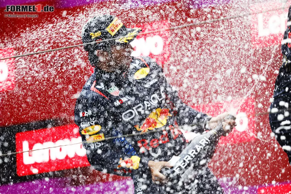 Foto zur News: Sergio Perez (Red Bull)