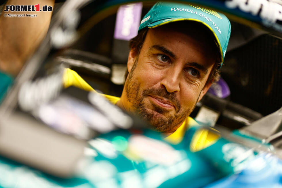 Foto zur News: Fernando Alonso (Aston Martin)