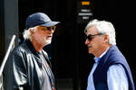 Foto zur News: Flavio Briatore und Carlos Sainz (Ferrari)