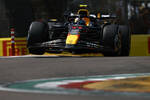 Foto zur News: Sergio Perez (Red Bull)