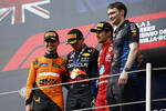 Foto zur News: Lando Norris (McLaren), Max Verstappen (Red Bull) und Charles Leclerc (Ferrari)