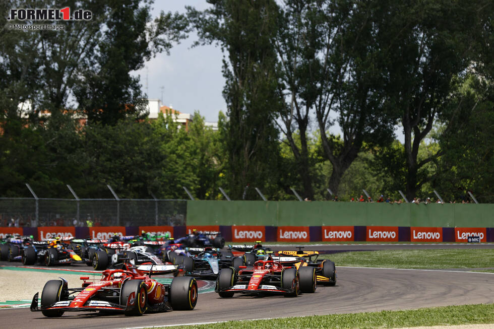 Foto zur News: Charles Leclerc (Ferrari) und Carlos Sainz (Ferrari)