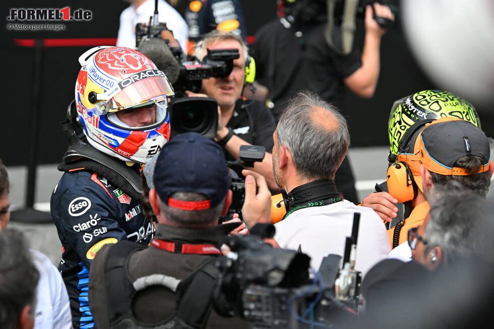 Foto zur News: Max Verstappen (Red Bull) und Lando Norris (McLaren)