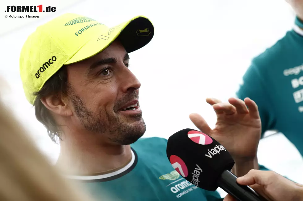 Foto zur News: Fernando Alonso (Aston Martin)