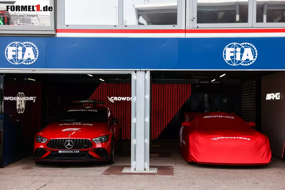 Foto zur News: Safety-Car in Monaco