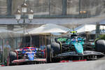 Gallerie: Fernando Alonso (Aston Martin) und Daniel Ricciardo (Racing Bulls)