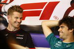 Foto zur News: Nico Hülkenberg (Haas) und Lance Stroll (Aston Martin)
