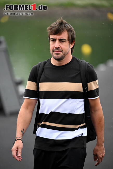 Foto zur News: Fernando Alonso (Aston Martin)