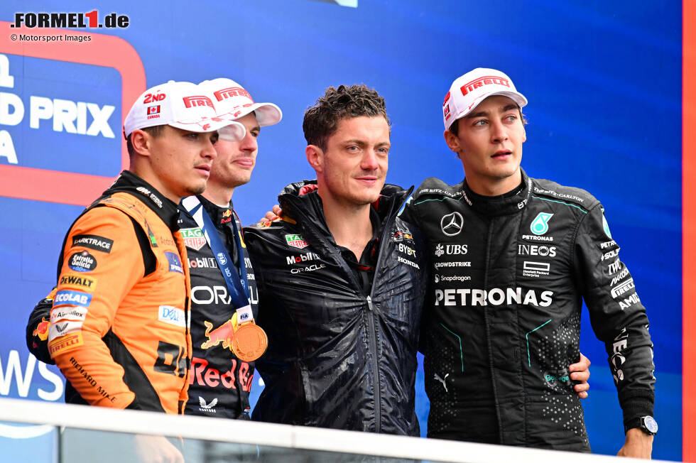 Foto zur News: Max Verstappen (Red Bull), Lando Norris (McLaren) und George Russell (Mercedes)