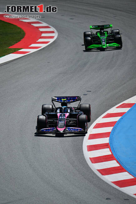 Foto zur News: Pierre Gasly (Alpine) und Valtteri Bottas (Sauber)