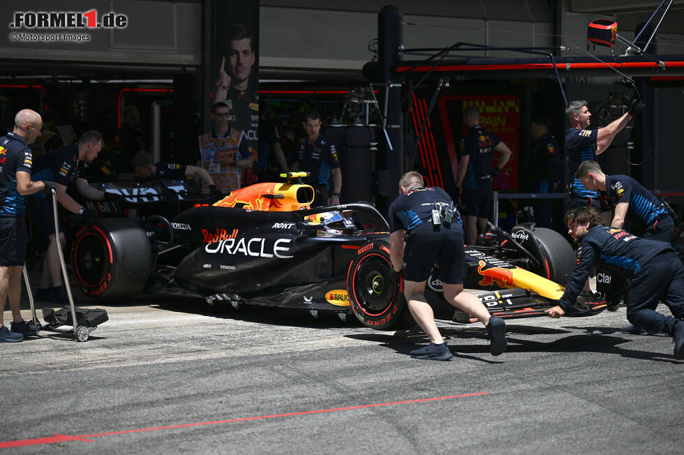 Foto zur News: Sergio Perez (Red Bull)