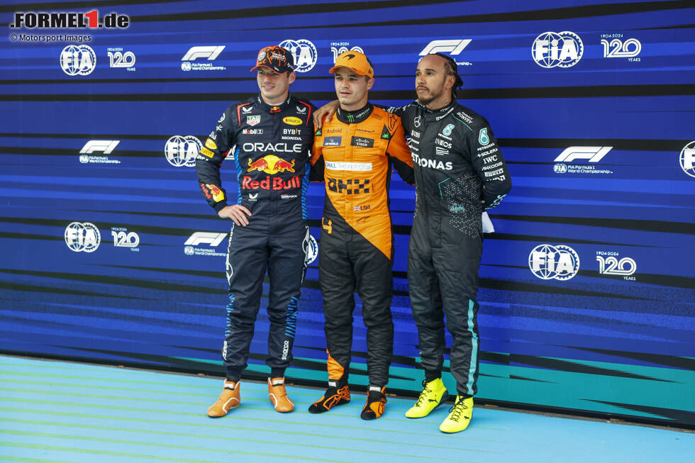 Foto zur News: Max Verstappen (Red Bull), Lando Norris (McLaren) und Lewis Hamilton (Mercedes)