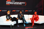 Foto zur News: Oscar Piastri (McLaren), George Russell (Mercedes) und Carlos Sainz (Ferrari)